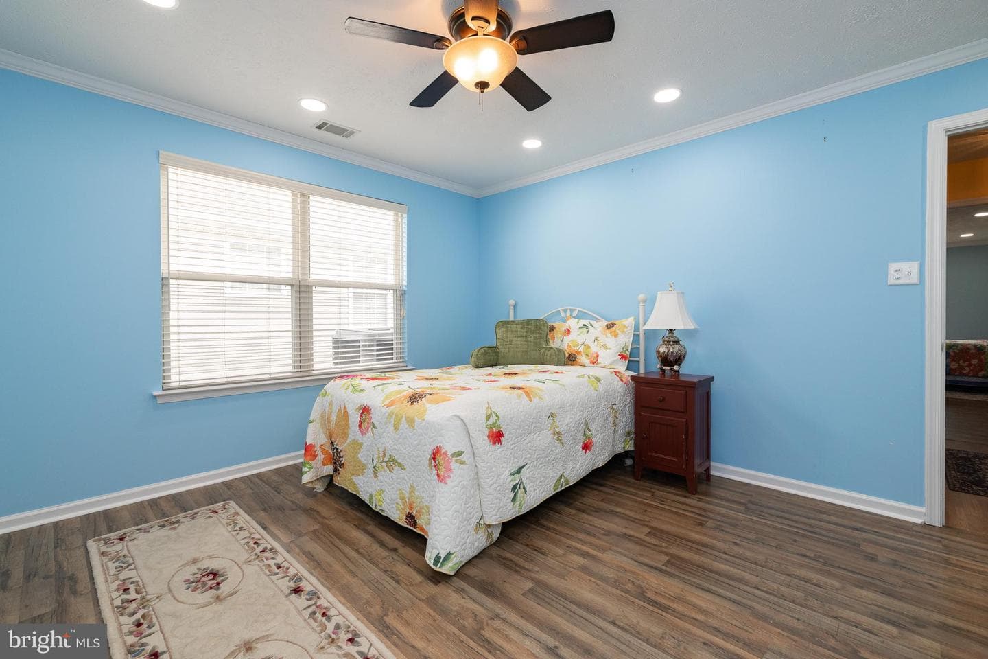 200 Crestwood Lane photo 28