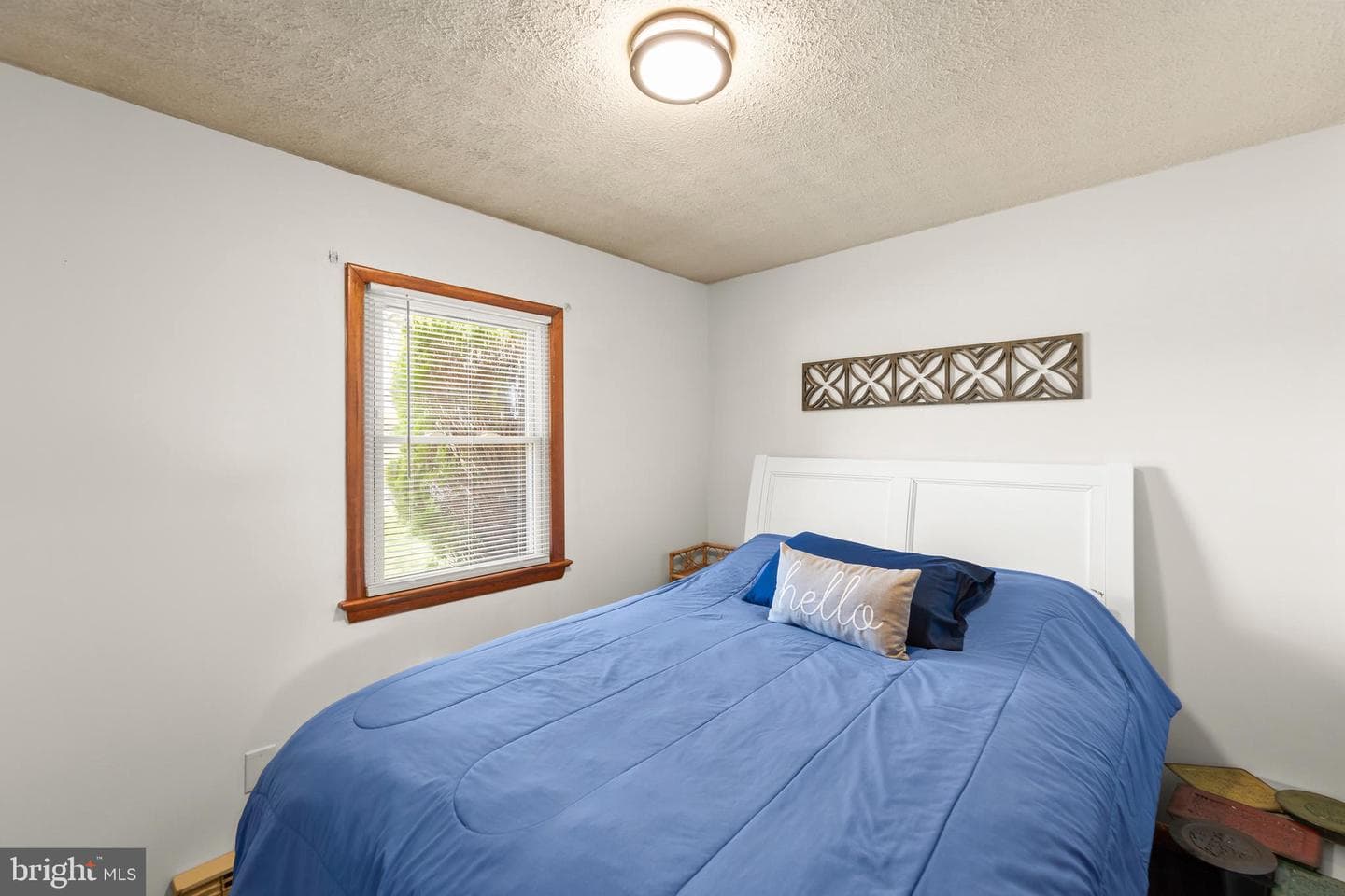 100 Virginia Drive photo 18