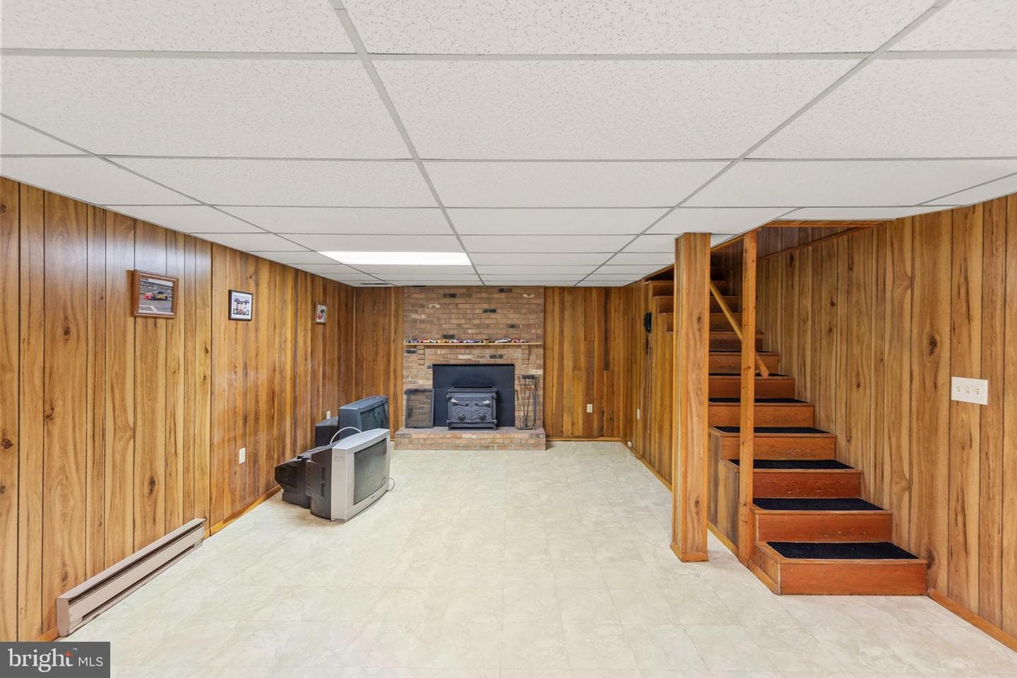 100 Virginia Drive photo 29