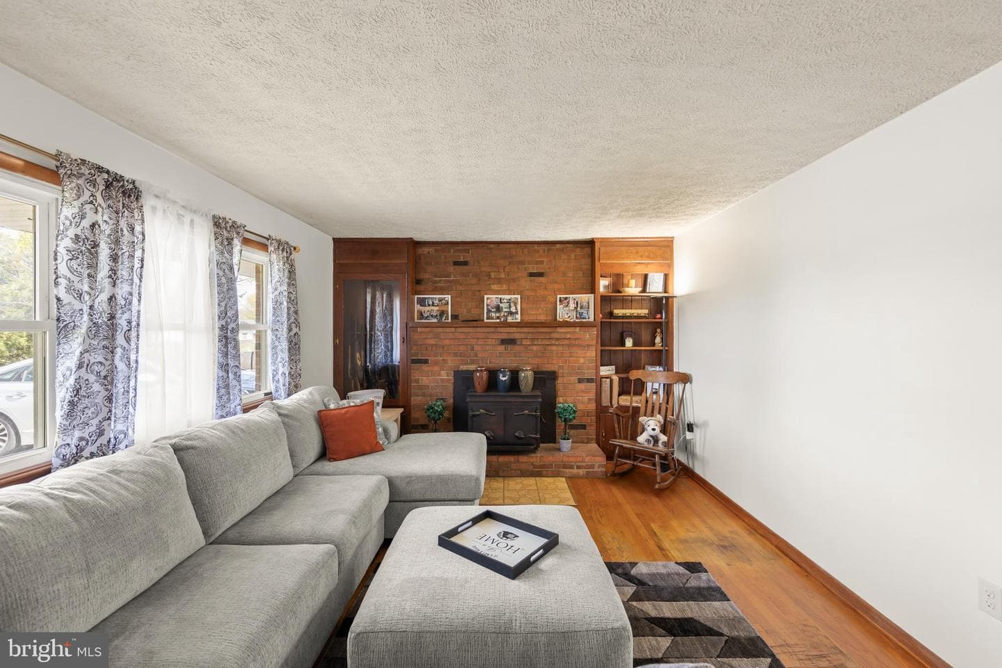 100 Virginia Drive photo 4