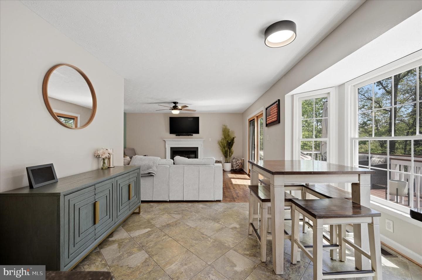 228 Cavalry Drive photo 16
