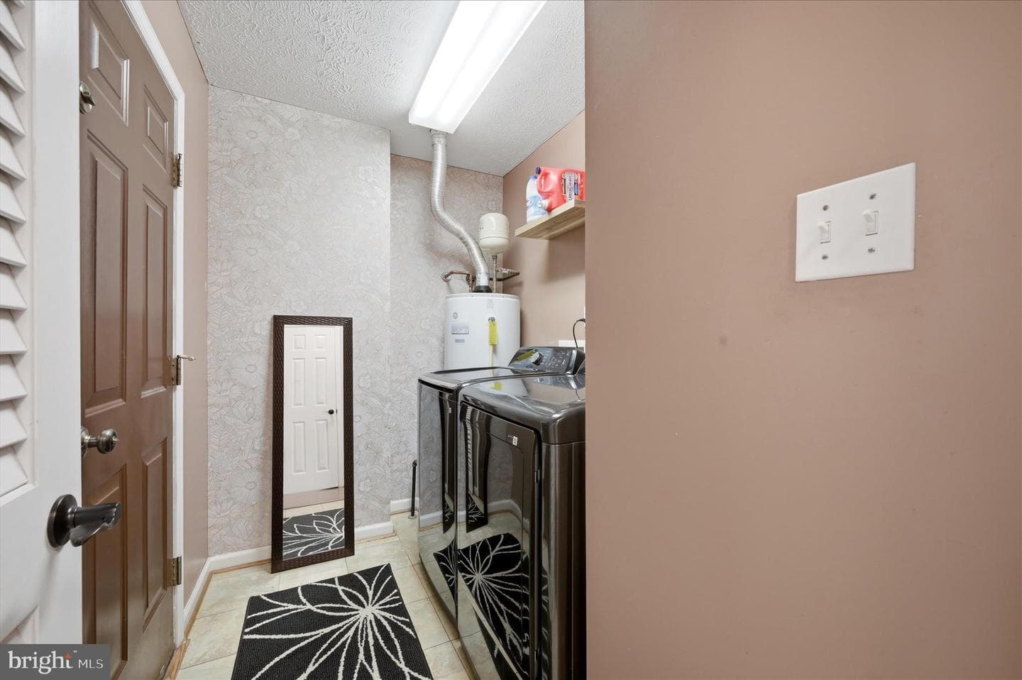 228 Cavalry Drive photo 33
