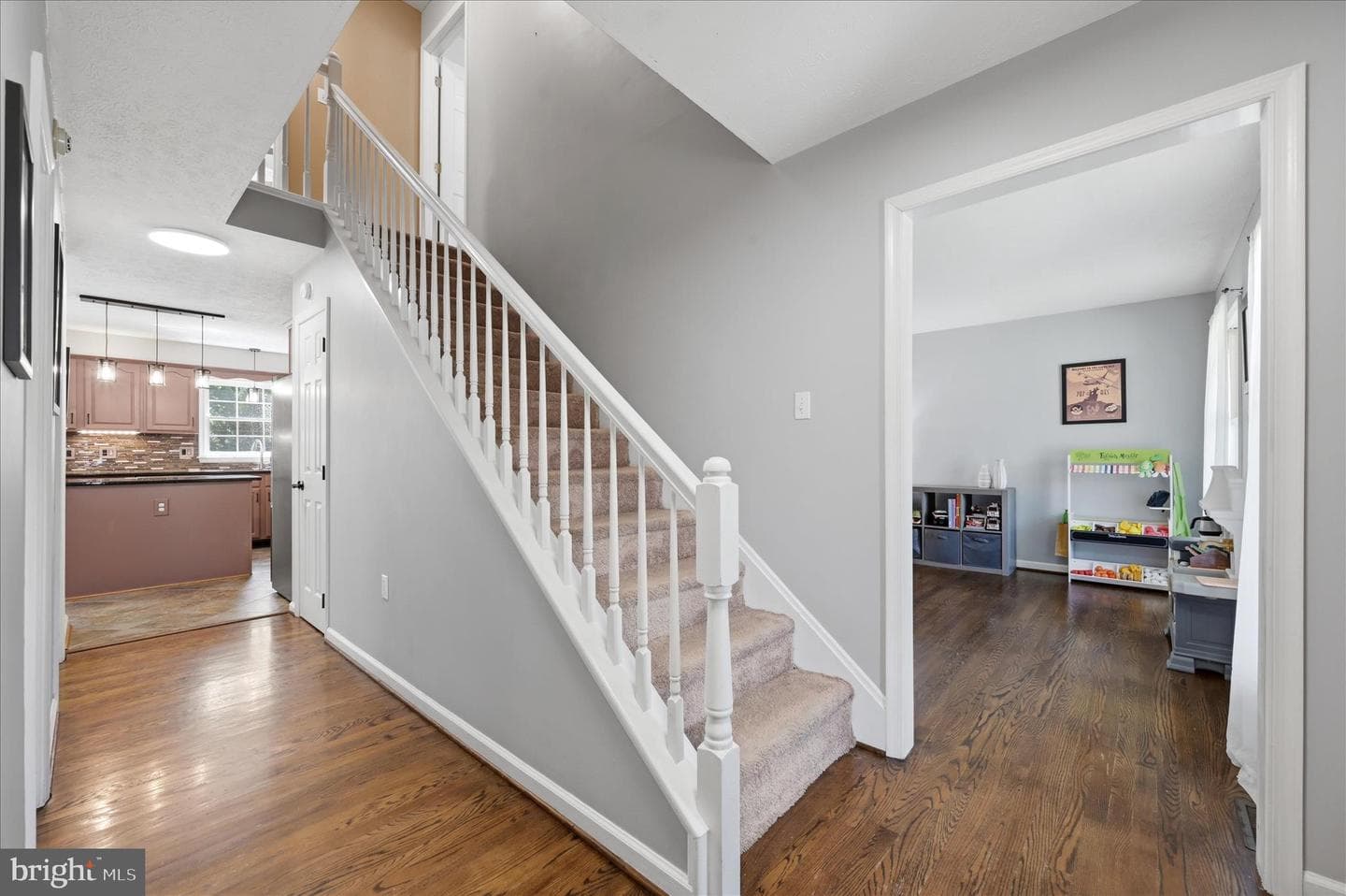 228 Cavalry Drive photo 35