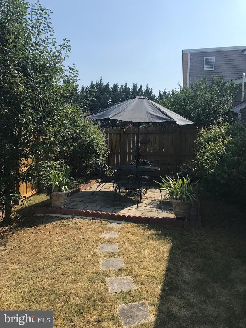 122 Bayberry photo 3