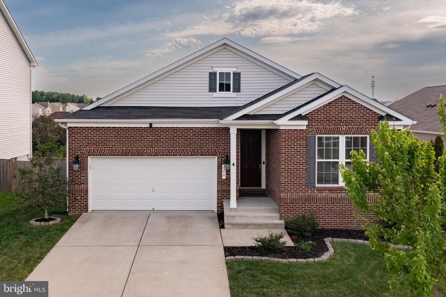 104 Savannah Way photo 2