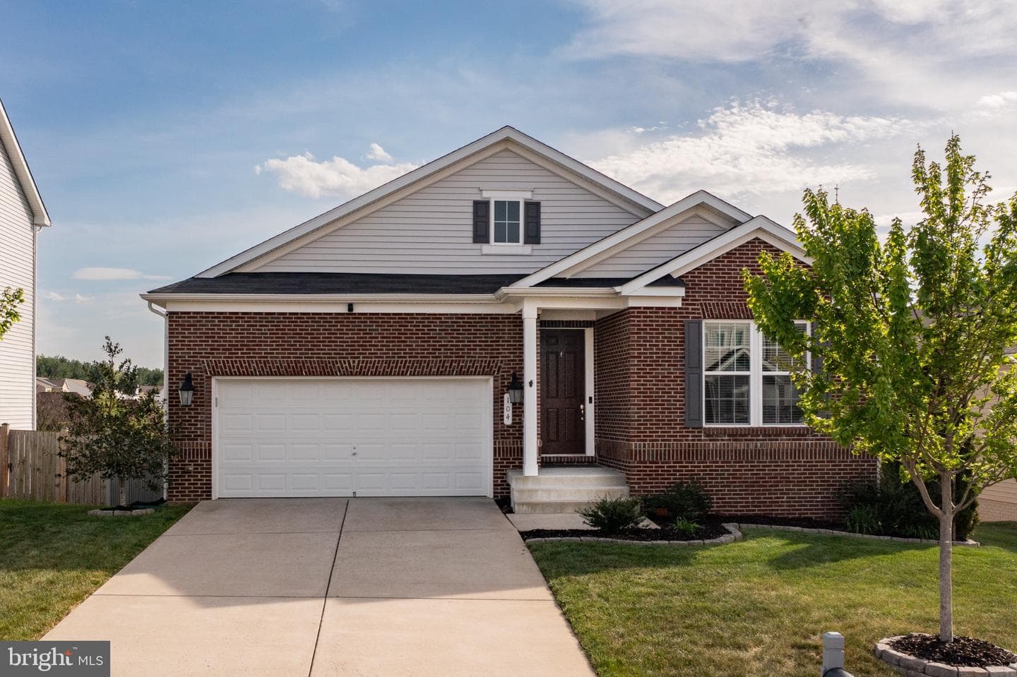 104 Savannah Way photo 3