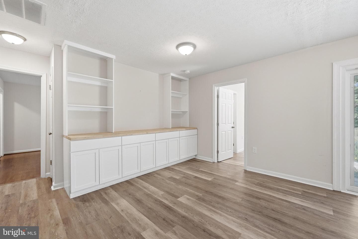 112 Lane Street photo 11