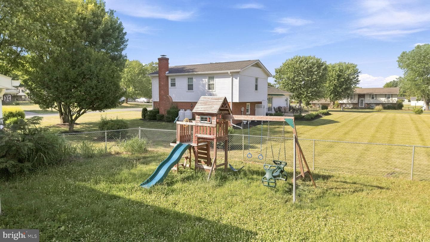 112 Lane Street photo 38