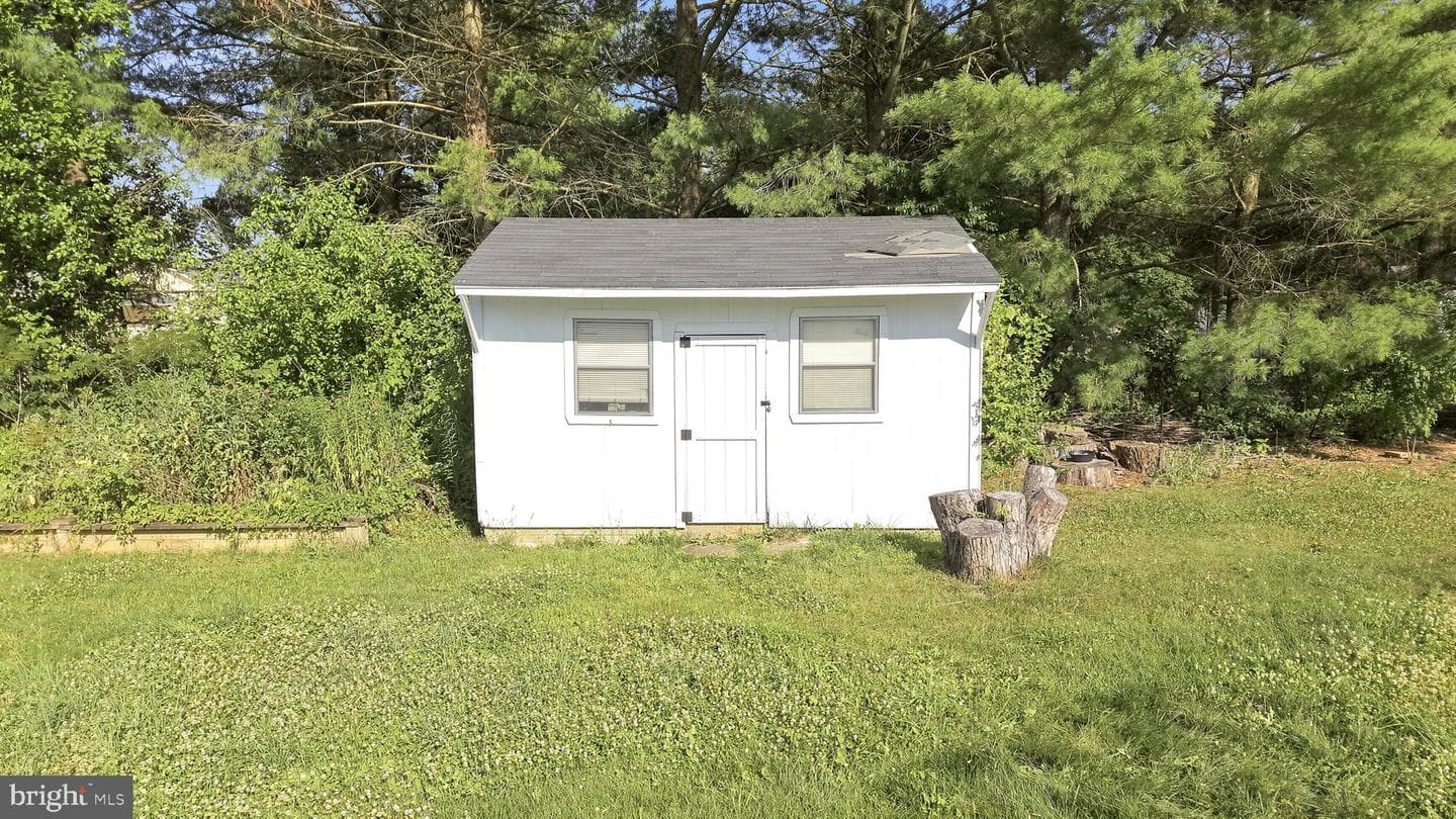 112 Lane Street photo 39