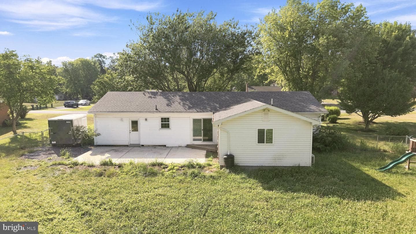 112 Lane Street photo 42