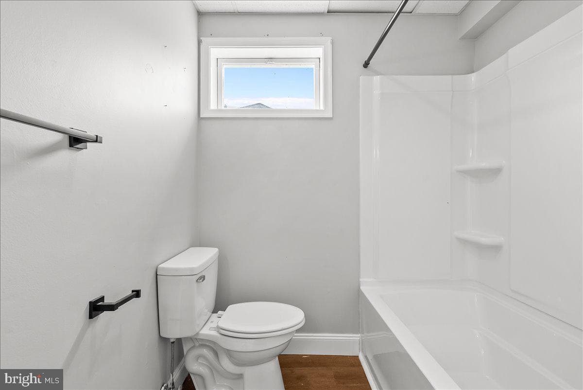 201 Nightingale Avenue photo 46