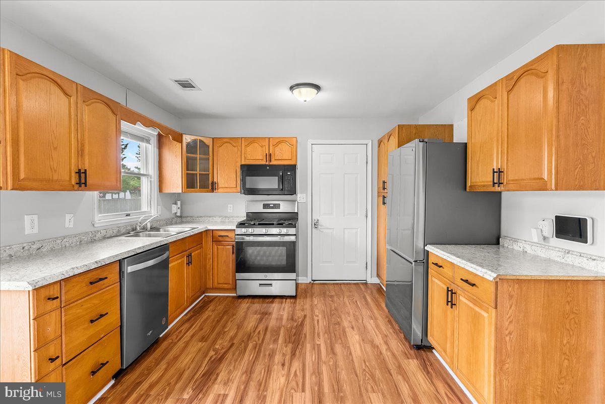 201 Nightingale Avenue photo 7