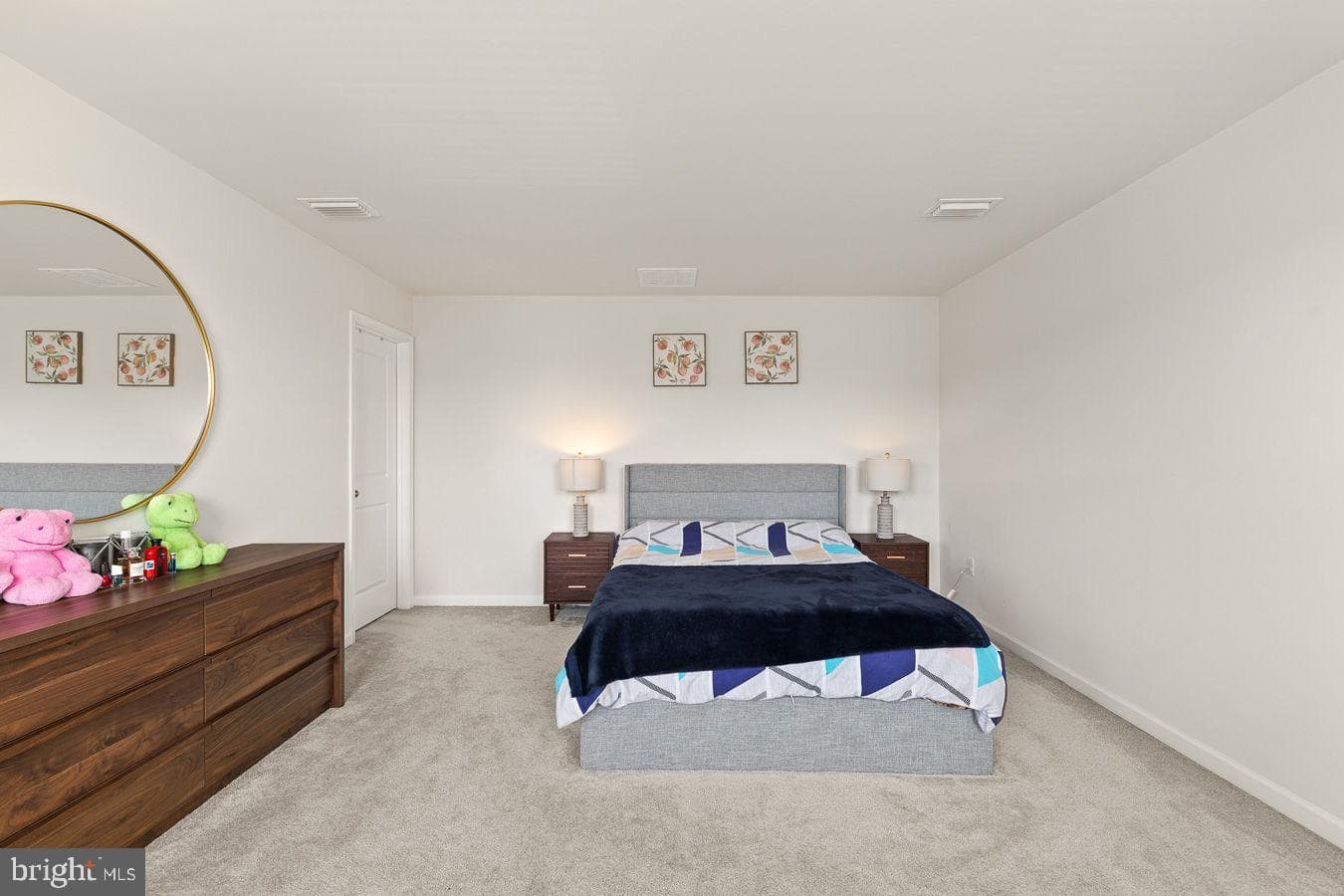 145 Dursley Cir photo 21