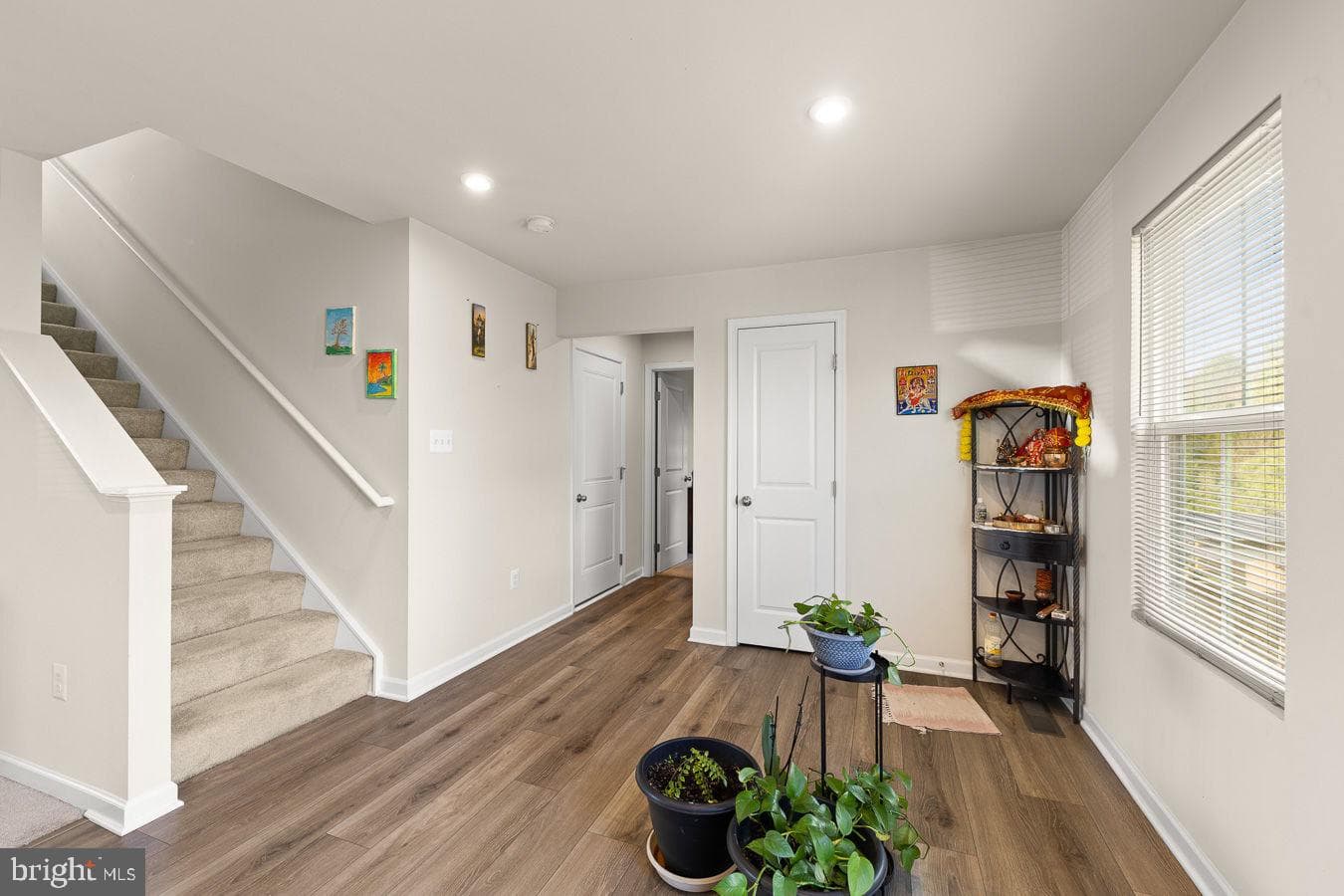 145 Dursley Cir photo 8