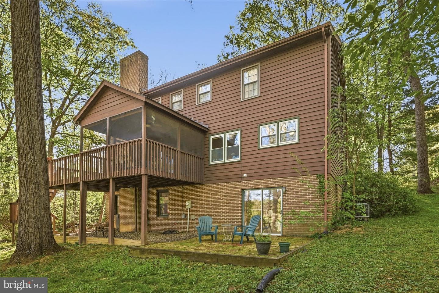 314 Greenfield Avenue photo 3