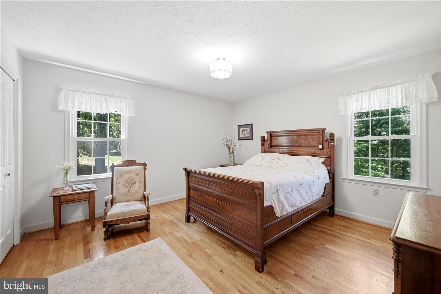 314 Greenfield Avenue photo 37