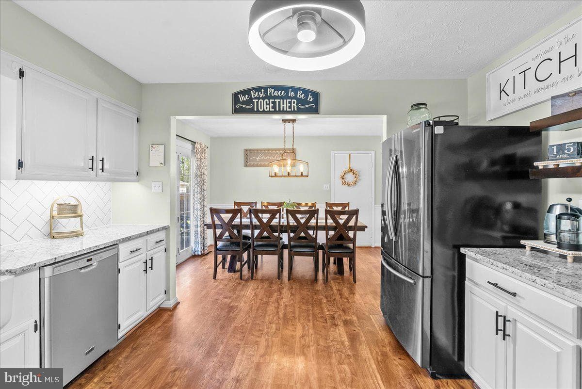 108 Wythe Avenue photo 5
