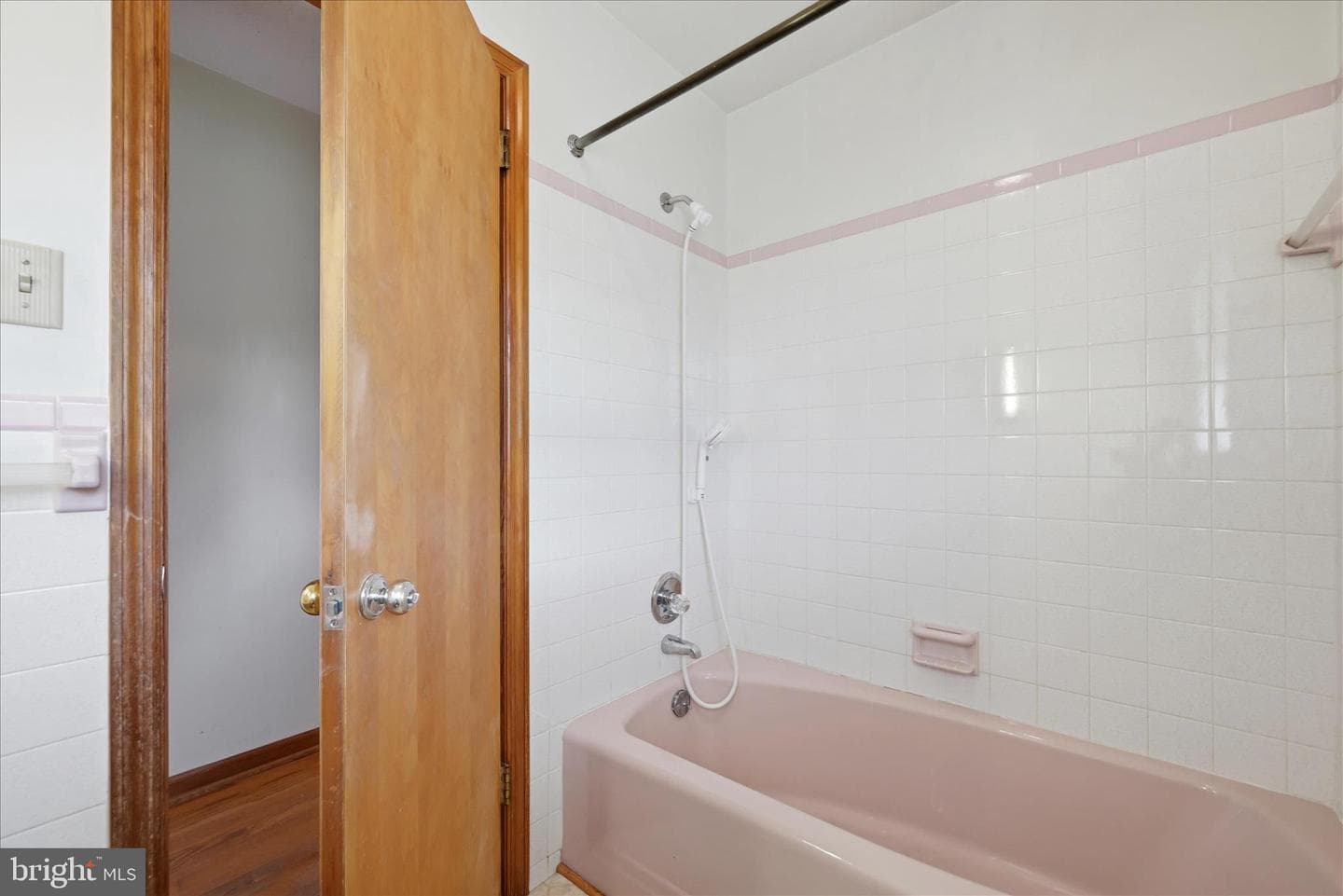 103 Cambridge Place photo 36