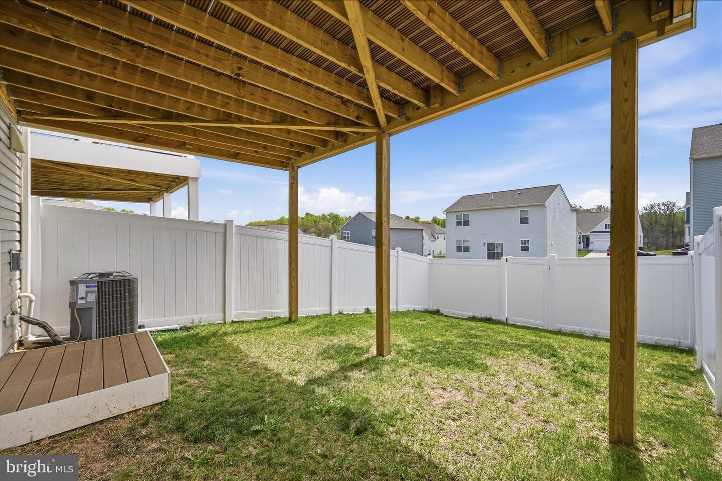 107 Tye Ct photo 32