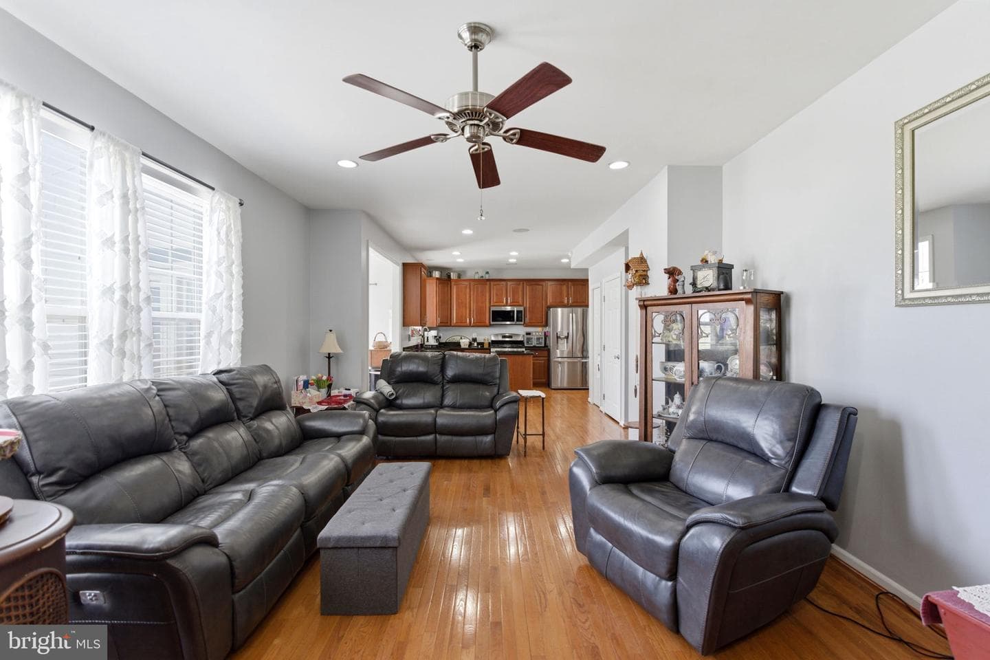 100 Half Penny Court photo 4