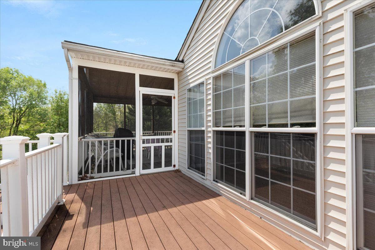 326 Morlyn Drive photo 35