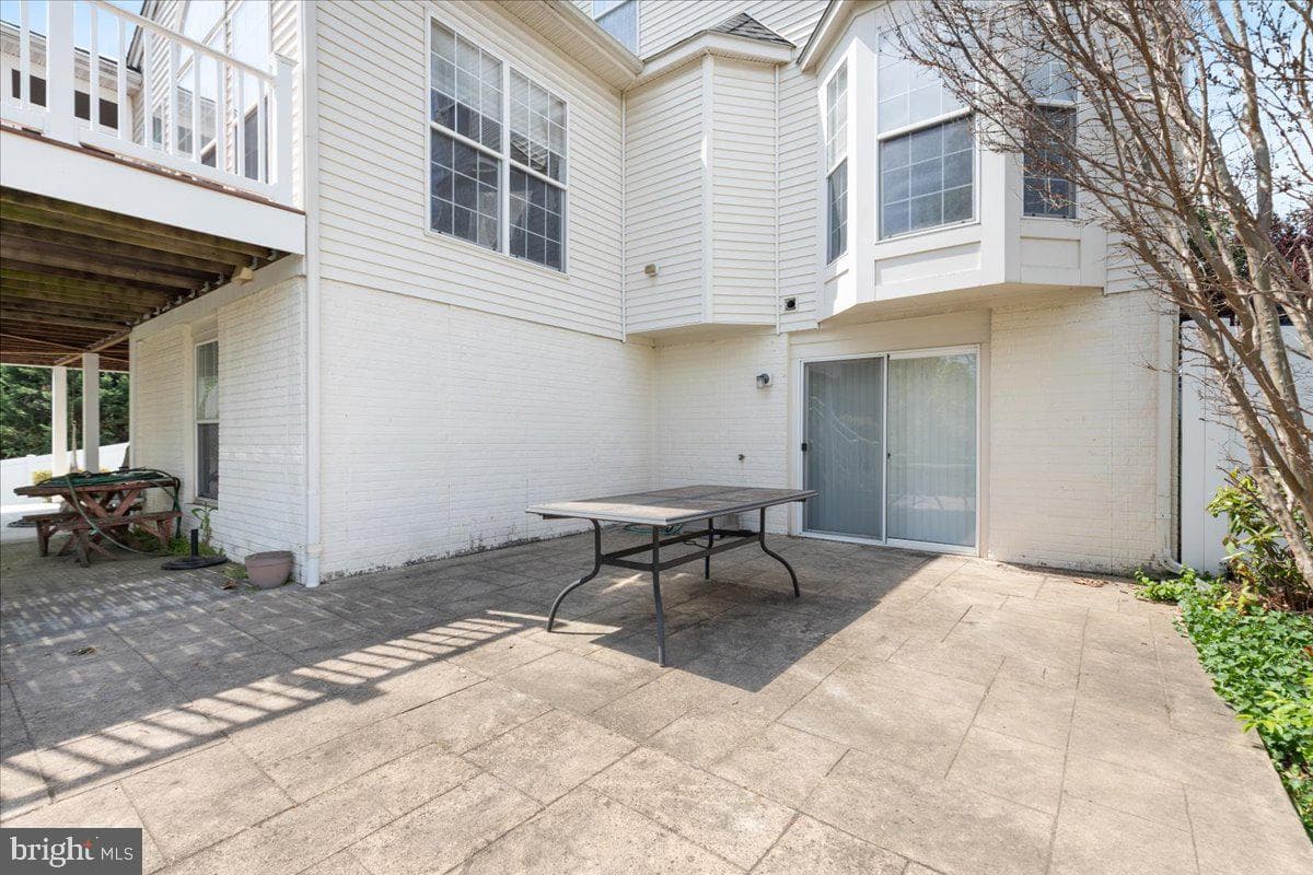 326 Morlyn Drive photo 38
