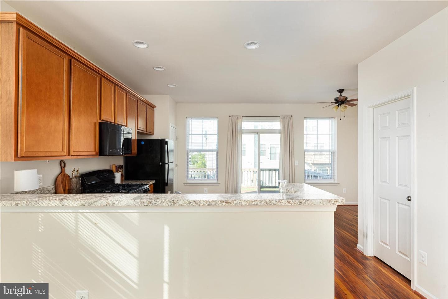 109 Splendor Garden Way photo 14