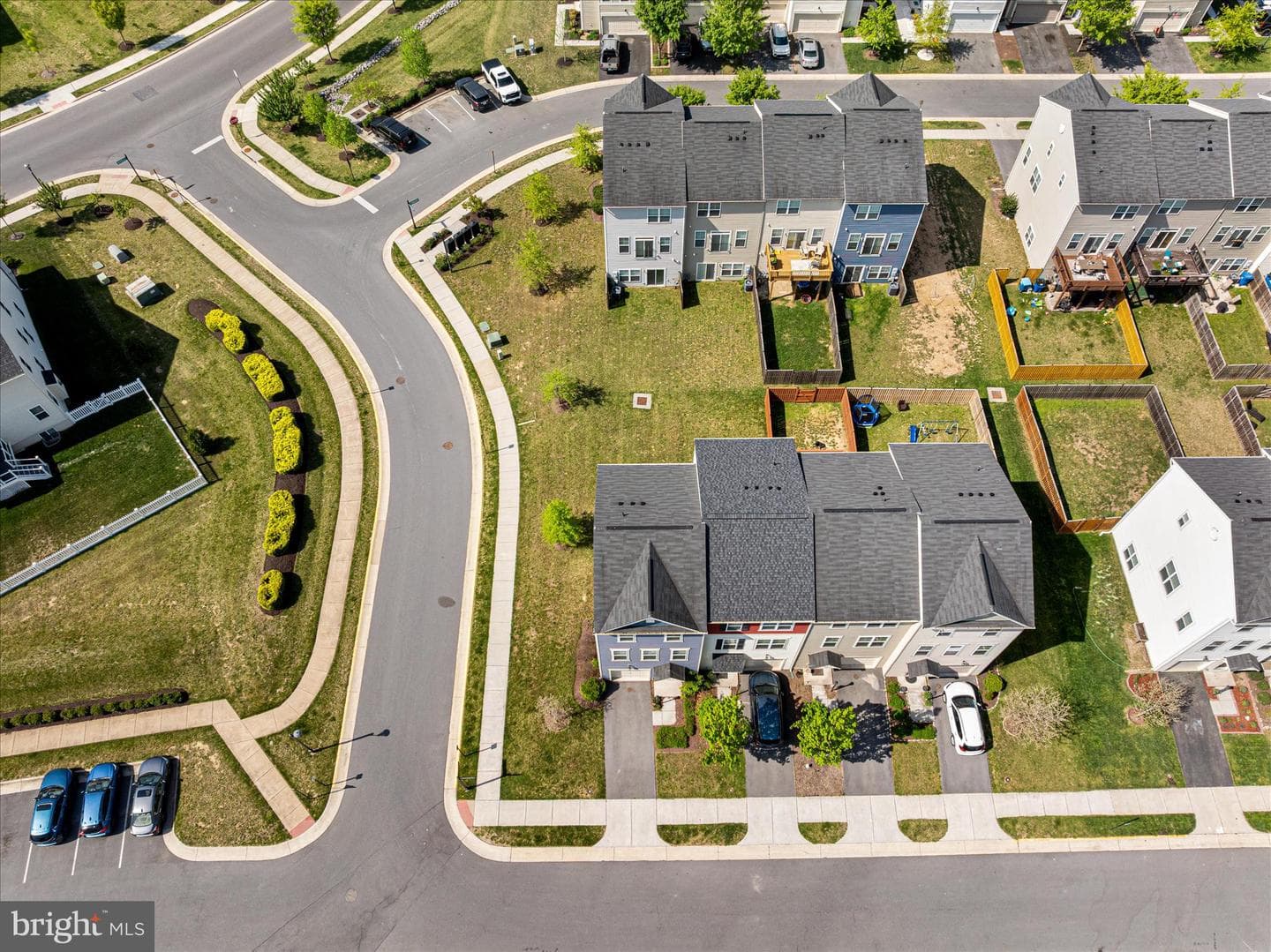 109 Splendor Garden Way photo 38