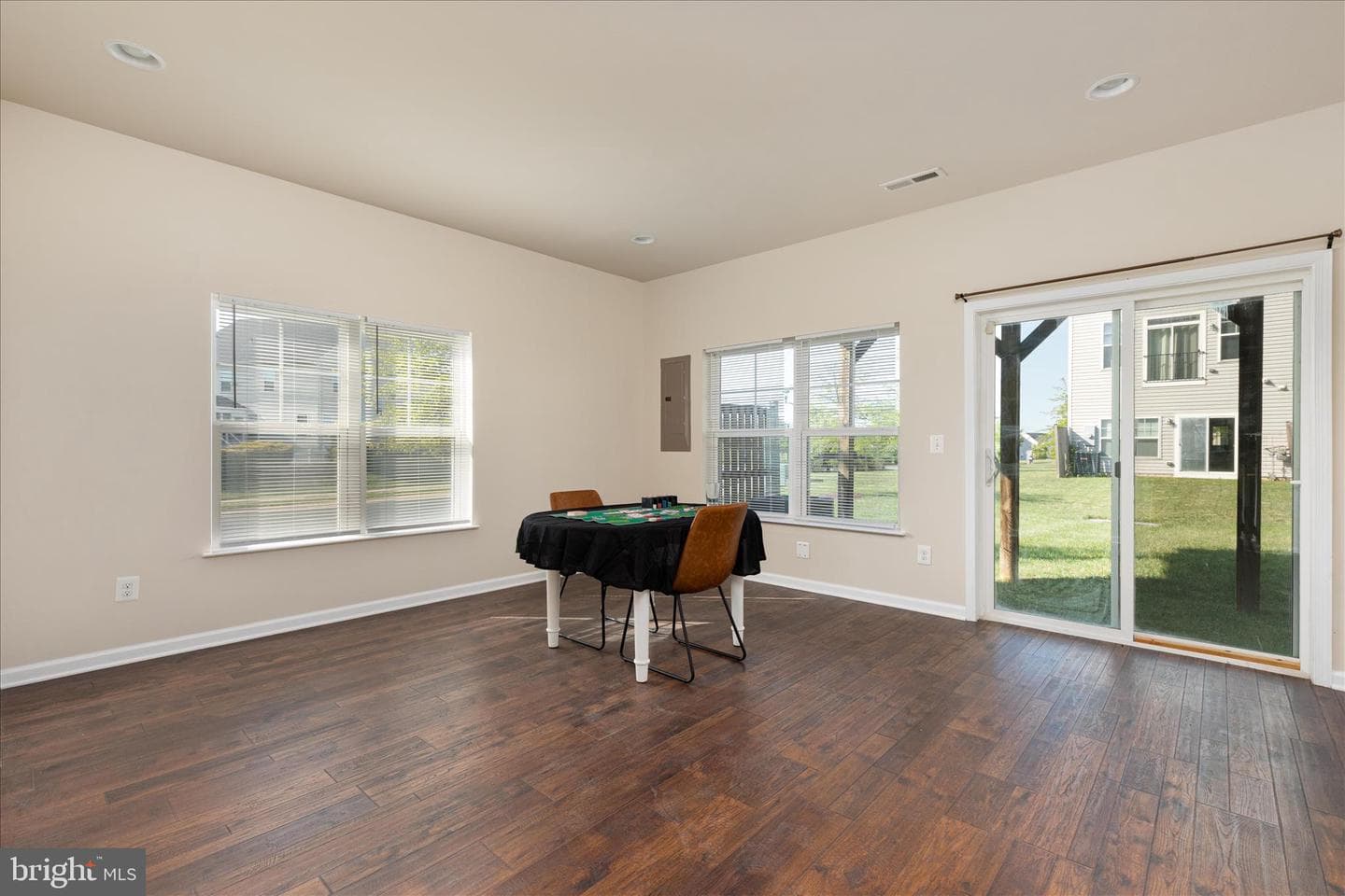 109 Splendor Garden Way photo 5