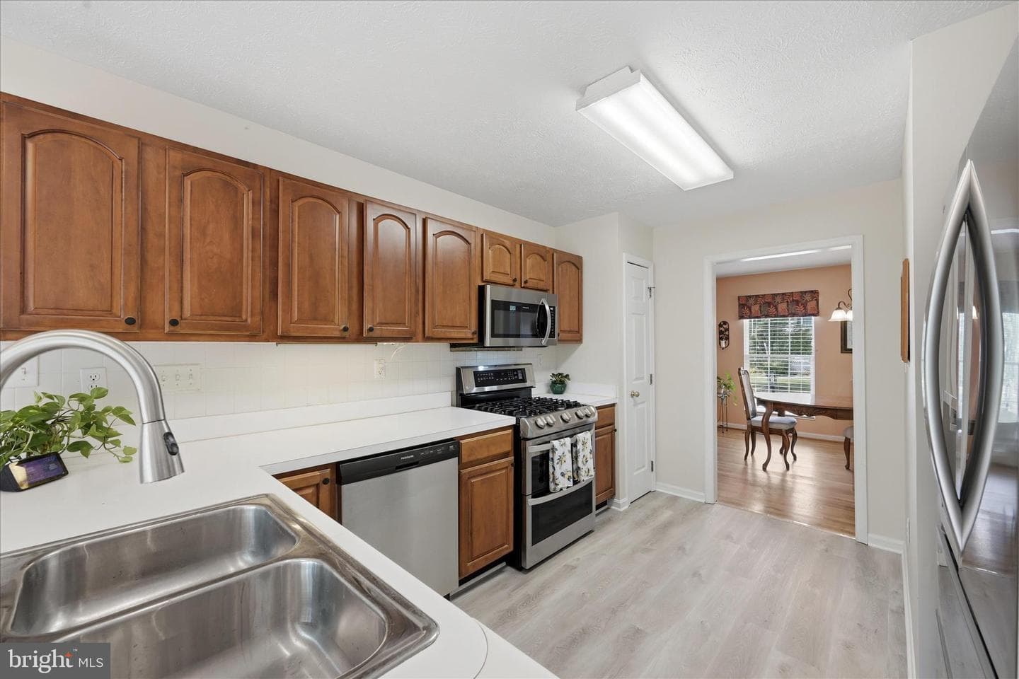 126 Churchill photo 15