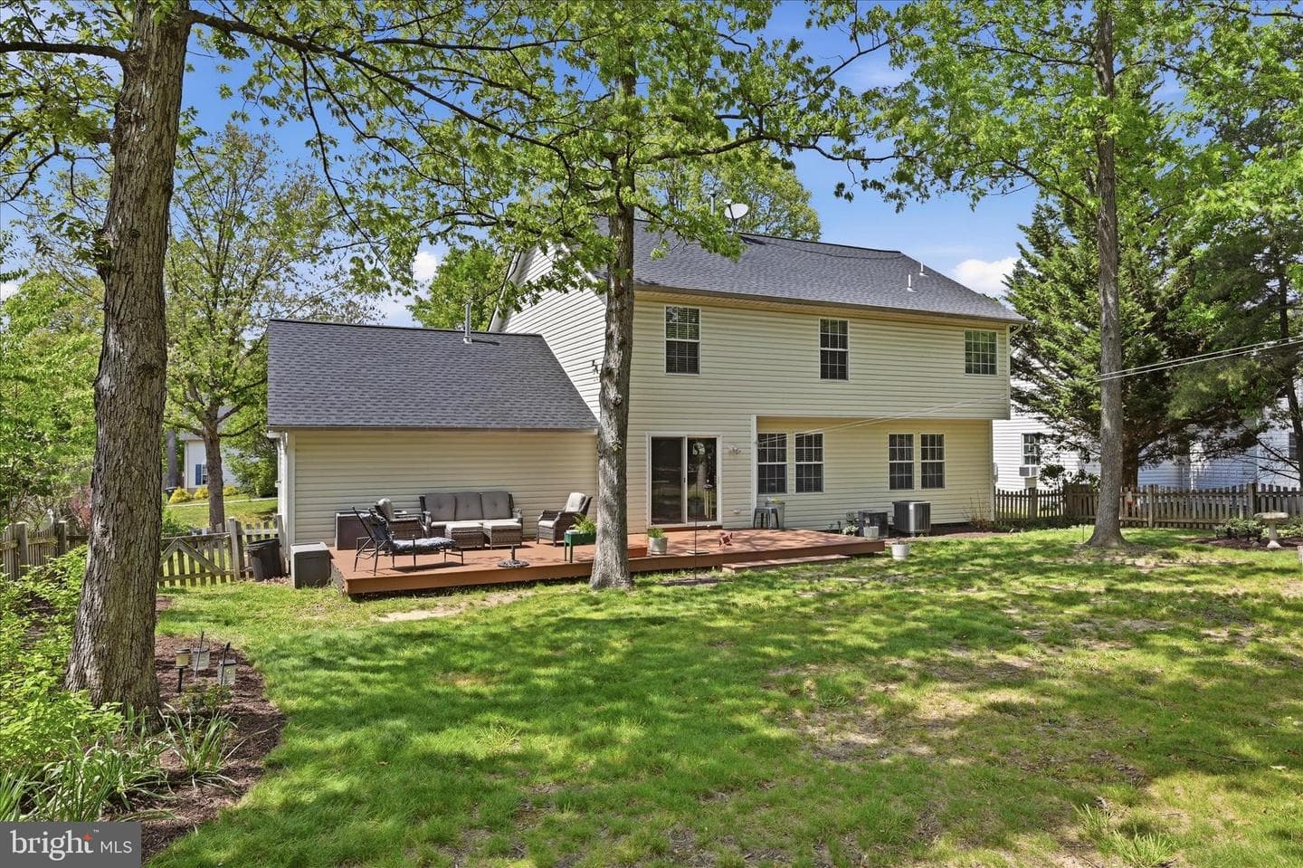 126 Churchill photo 41