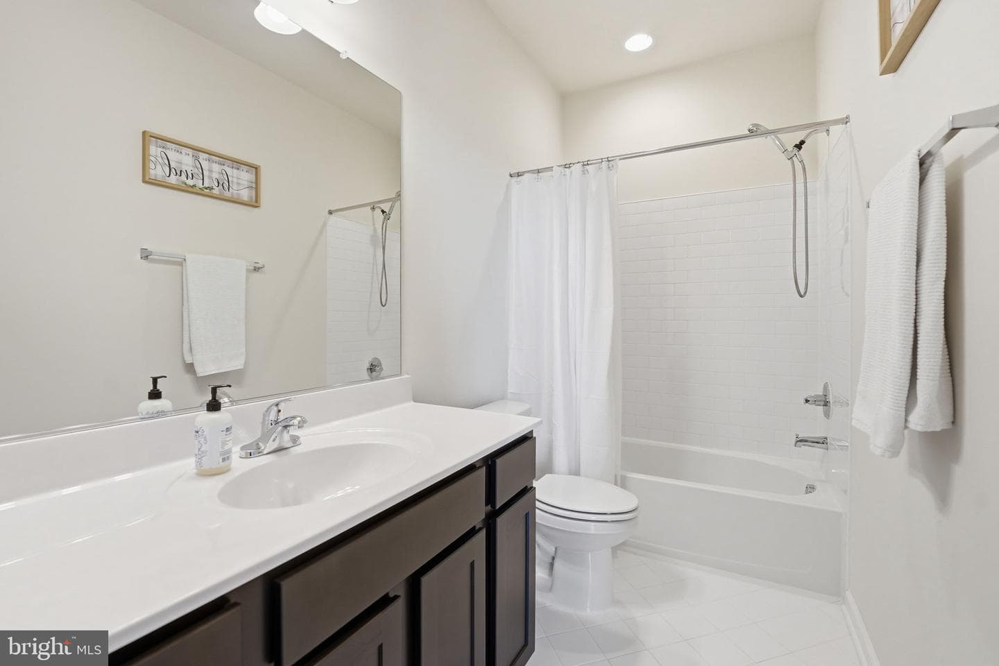 109 Goshen photo 33