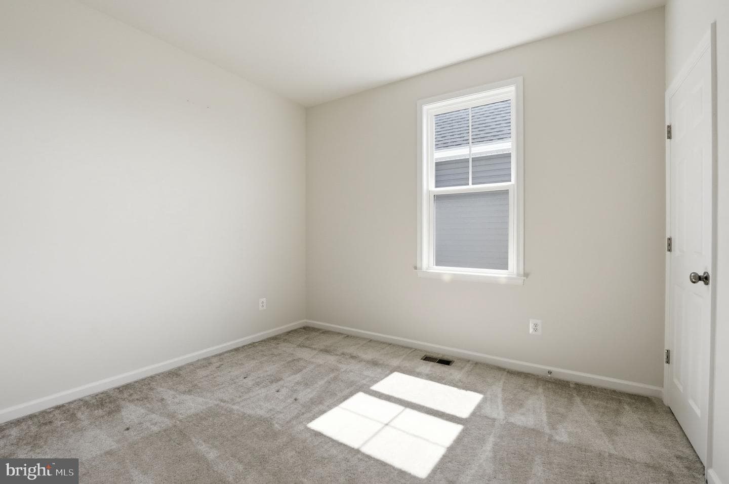 109 Goshen photo 36