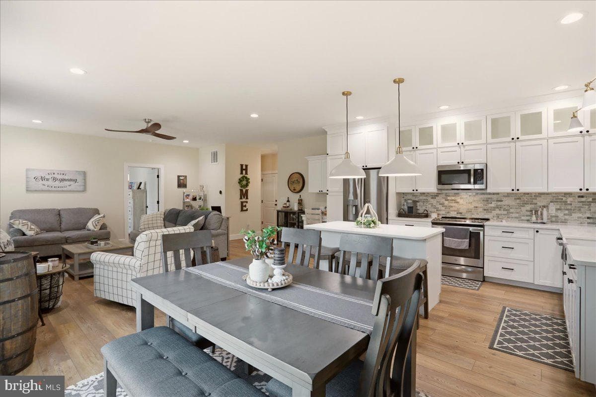 306 Dogwood Drive photo 8