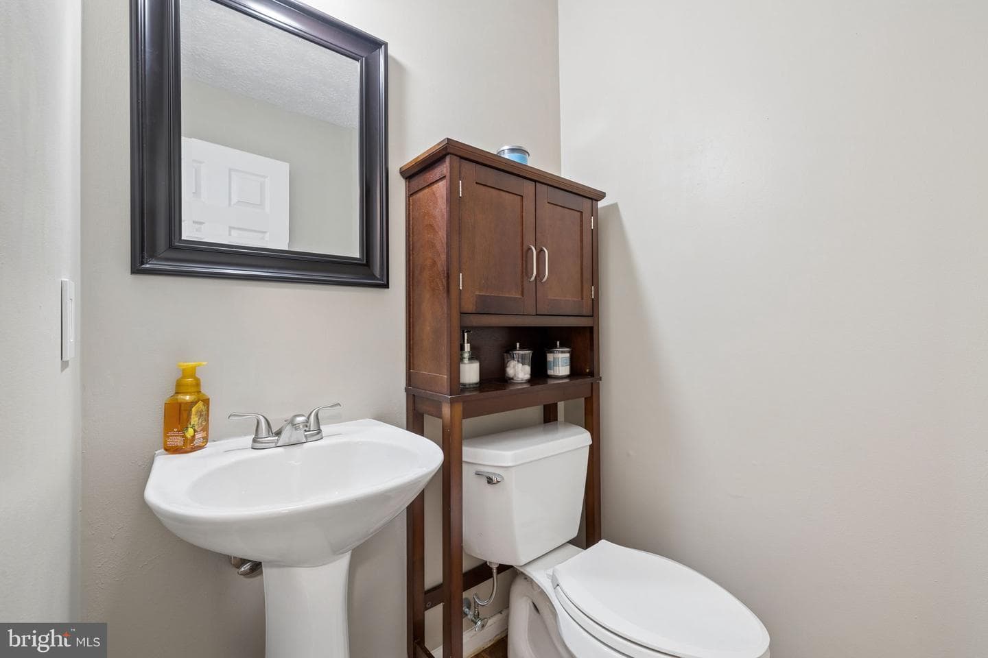 102 Fortress Drive photo 16