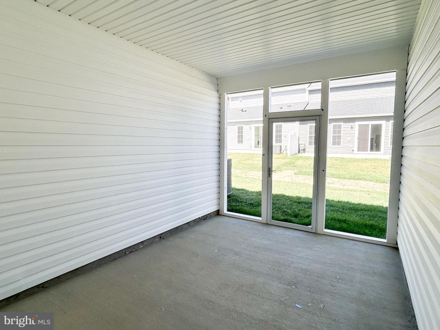 111 Heirloom Way photo 14