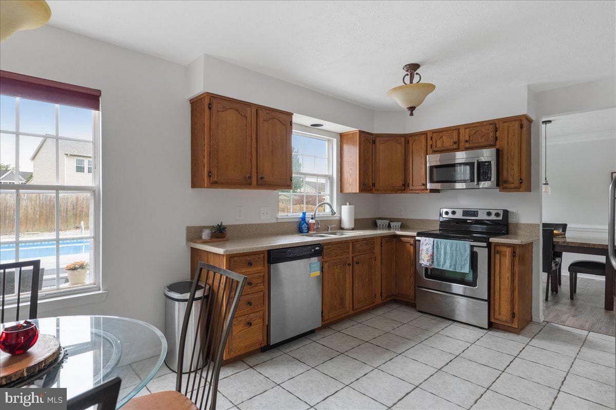 107 Dinwiddie Court photo 13