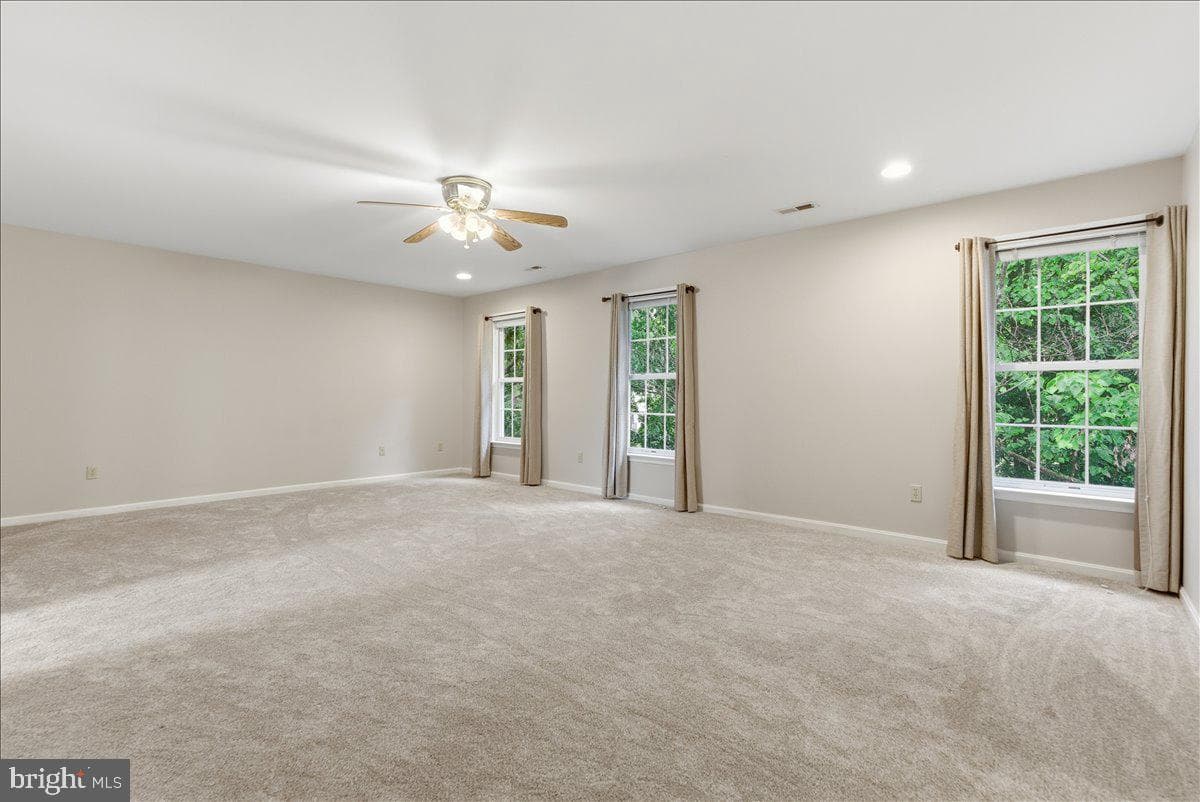 120 First Manassas Place photo 35
