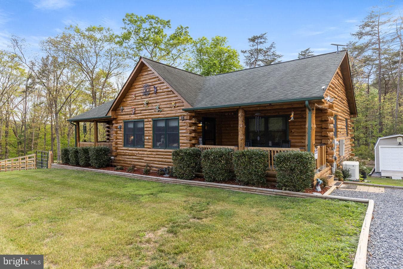 140 Pine Tree Court photo 4