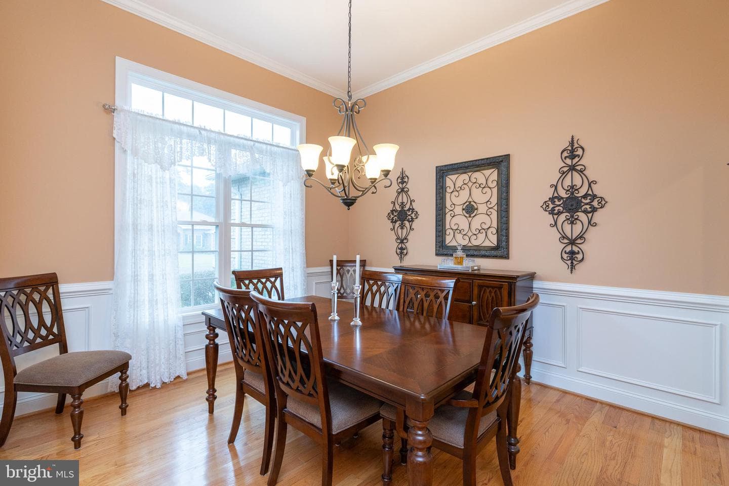 112 Wales Court photo 16