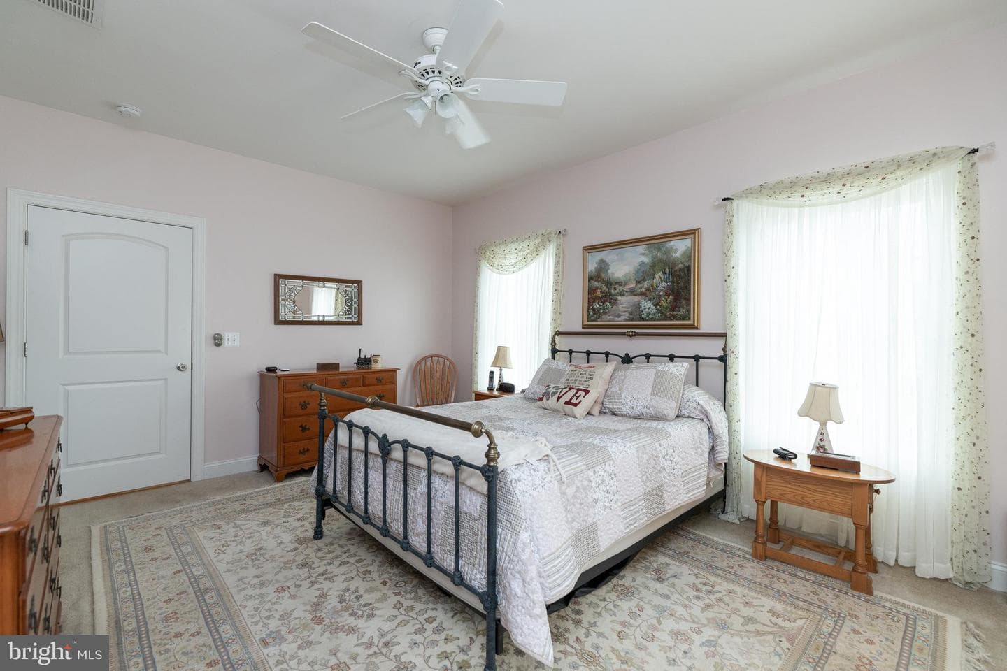 112 Wales Court photo 34