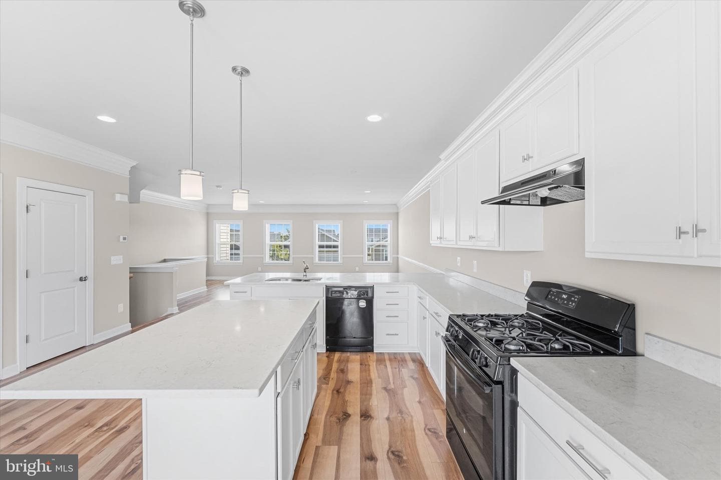 226 Parkland Drive photo 10
