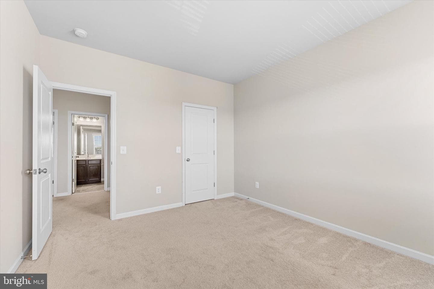 226 Parkland Drive photo 31
