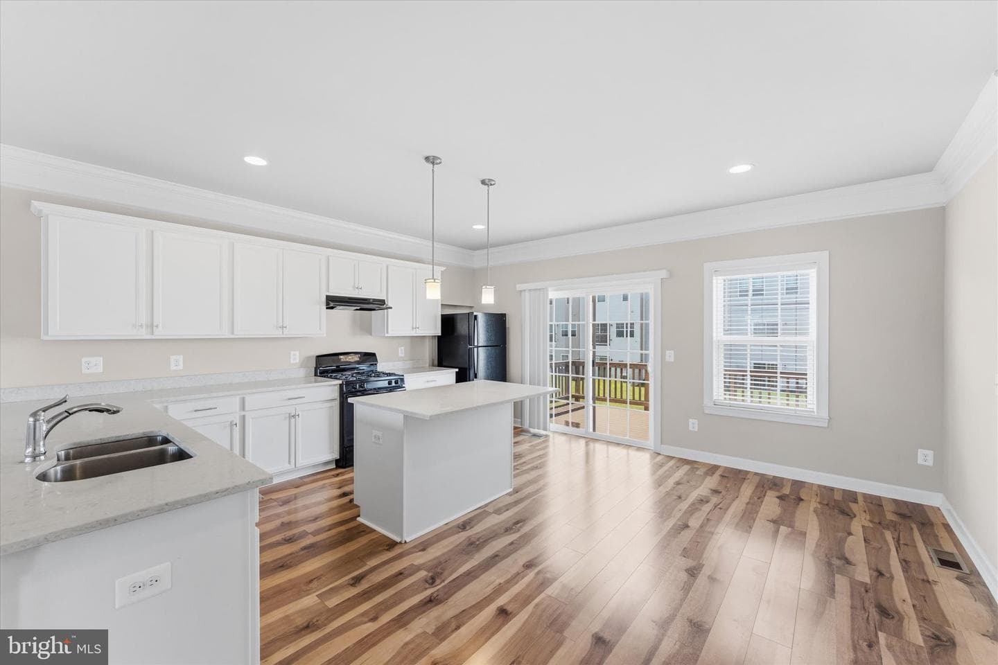 226 Parkland Drive photo 8