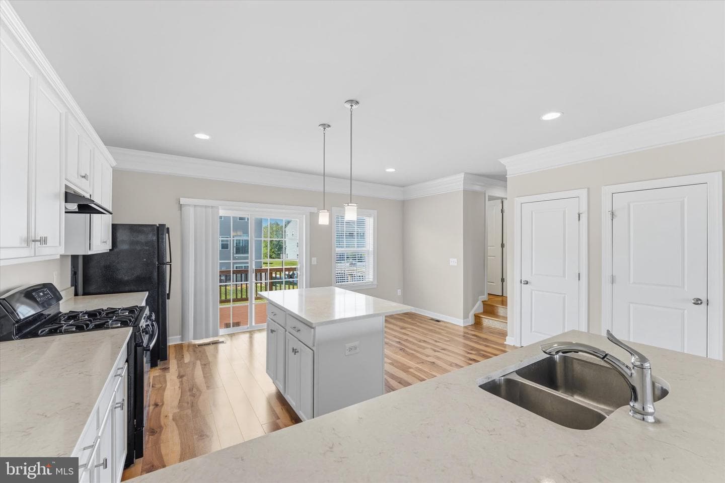 226 Parkland Drive photo 9