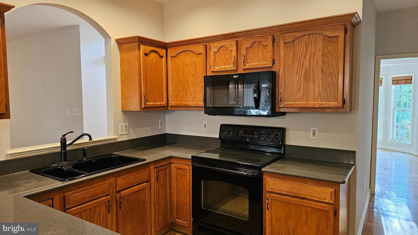 114 Settlers Circle photo 6