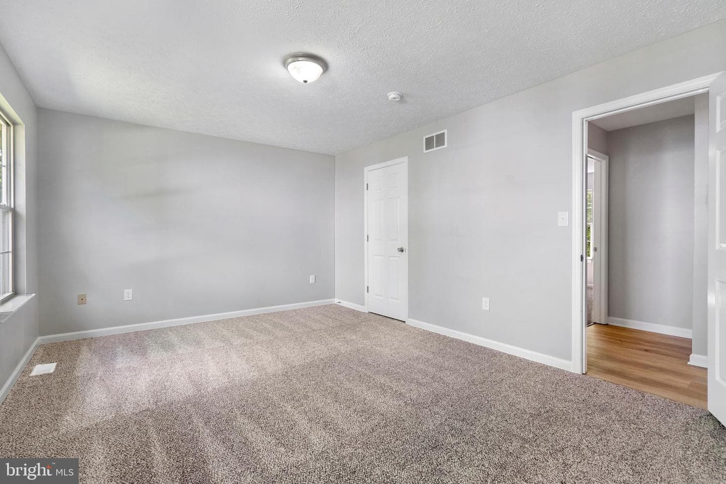 305 Woodrow Road photo 15