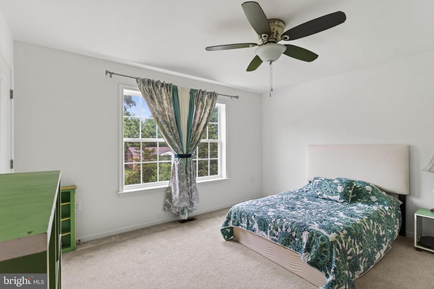 111 Sovereign Court photo 17