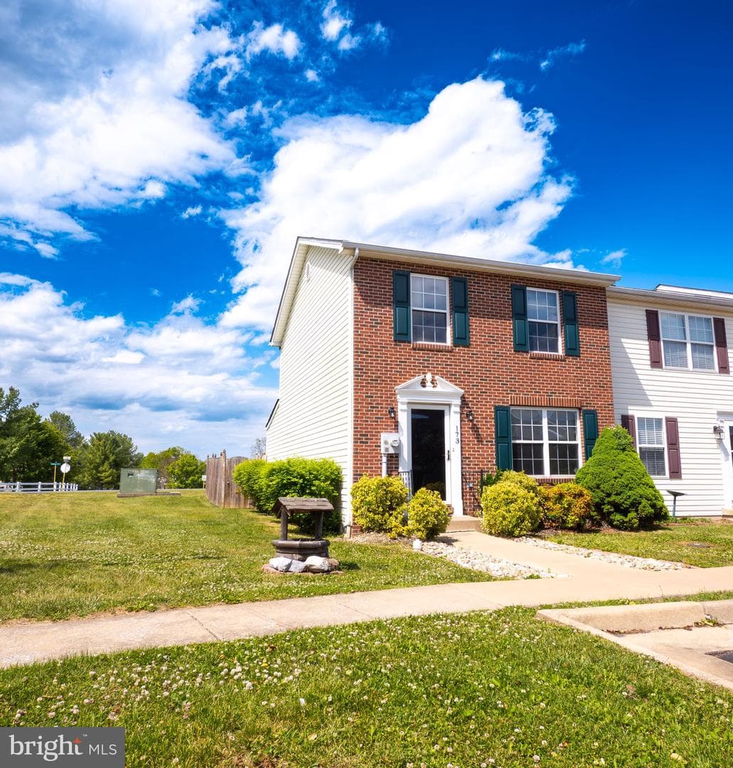 173 Equestrian Drive photo 24