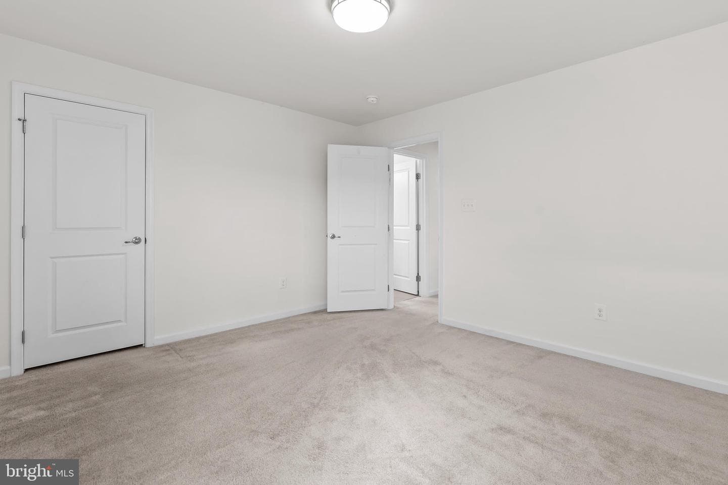 109 Emperor Drive photo 28